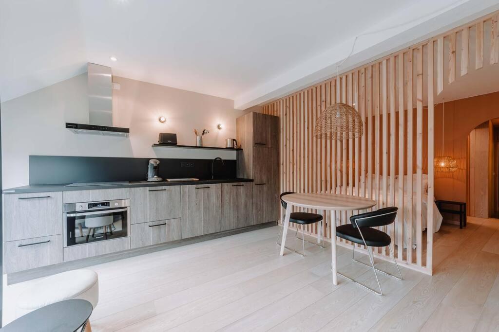 Chimay : La Chambre Doree De La Grand Place Ngoại thất bức ảnh