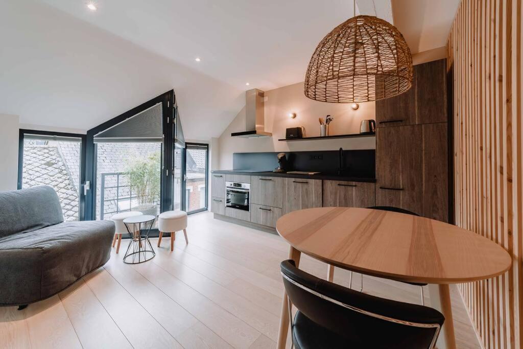 Chimay : La Chambre Doree De La Grand Place Ngoại thất bức ảnh